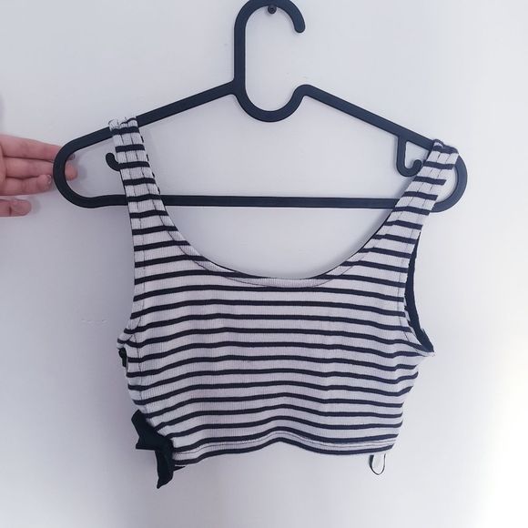 BlueSteel Cropped Striped Tank with side lacing - Picture 9 of 11